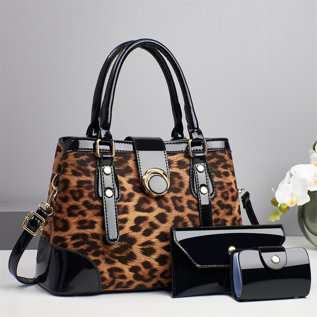 Women Large Capacity Handbag Shoulder Crossbody Bag - Image 2